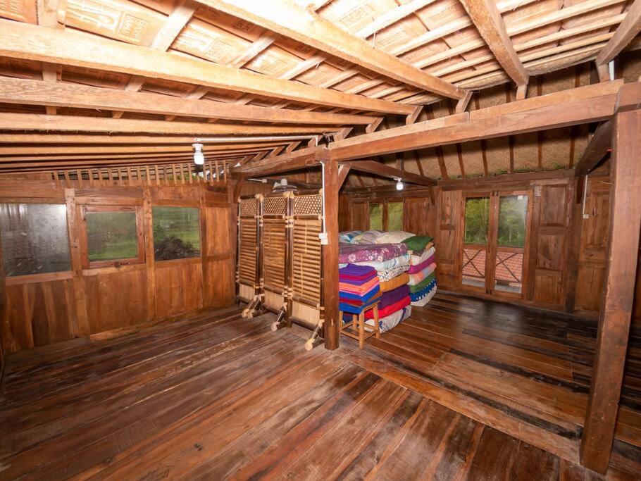 Villa Watu Kodok - Villa Located Close To The Beach Baron Exterior foto